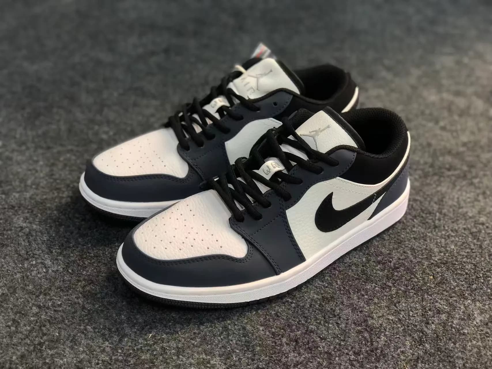 Air Jordan 1 Low 'Ashen Slate/Midnight Navy'