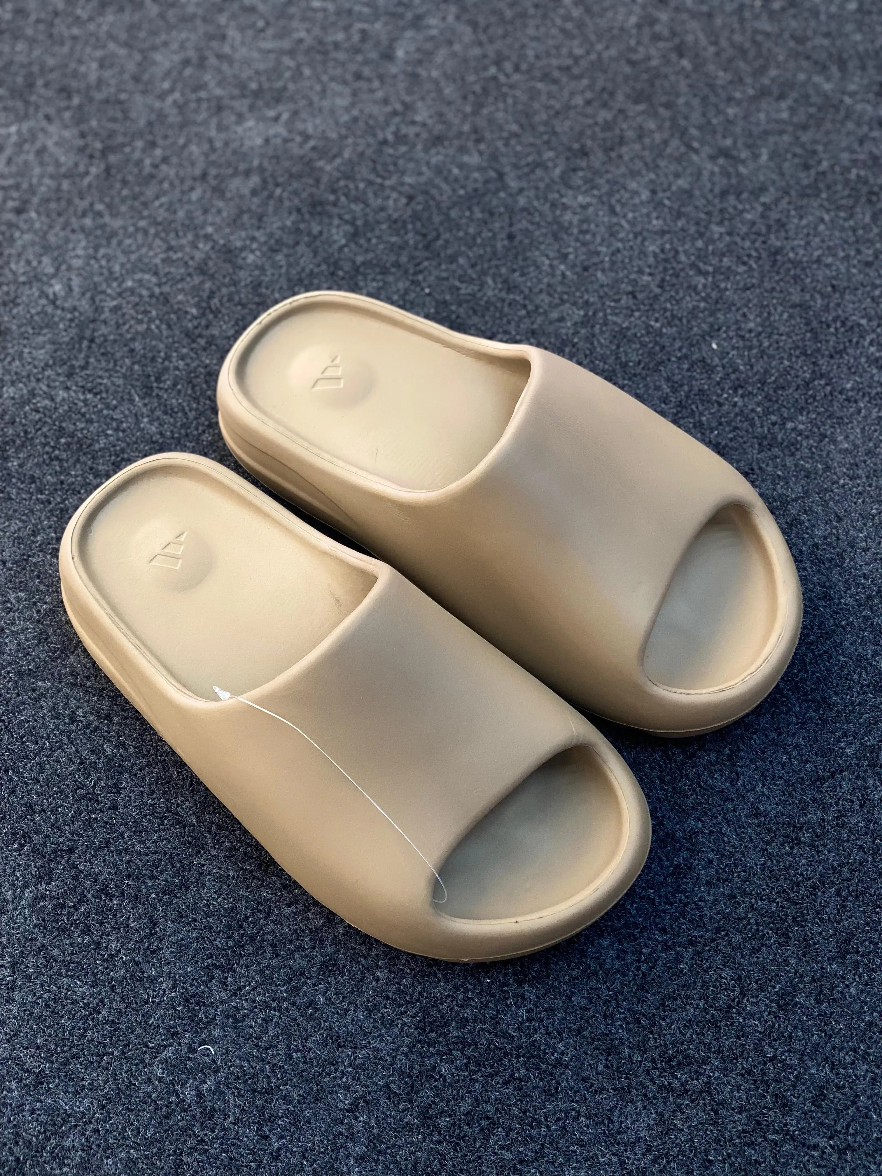 Adidas Yeezy Slide "Pure"