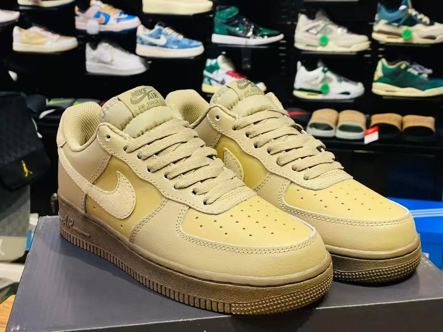 Nike Air Force 1 Low '07 — Khaki / Tan Gum